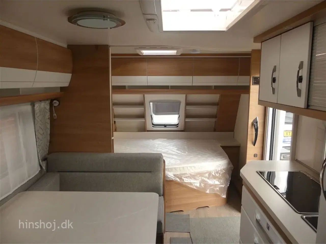 Billede 10 - 2023 - Hobby De Luxe 545 KMF   Hobby 545 KMF med 3 køjer og dobbeltseng  fra Hinshøj Caravan