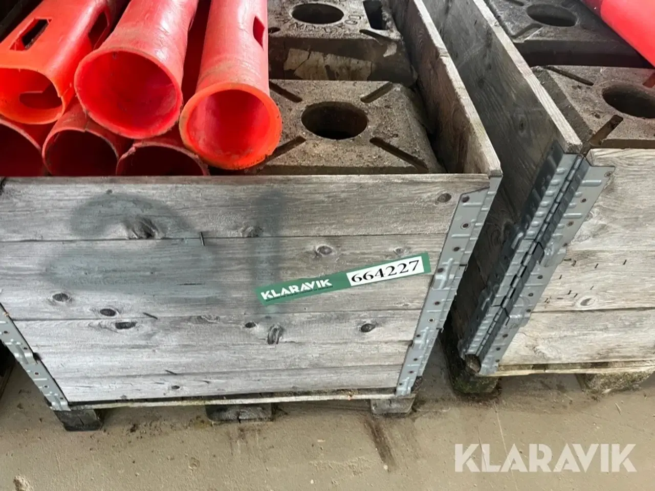 Billede 12 - Trafik kegler og udstyr 4 paller