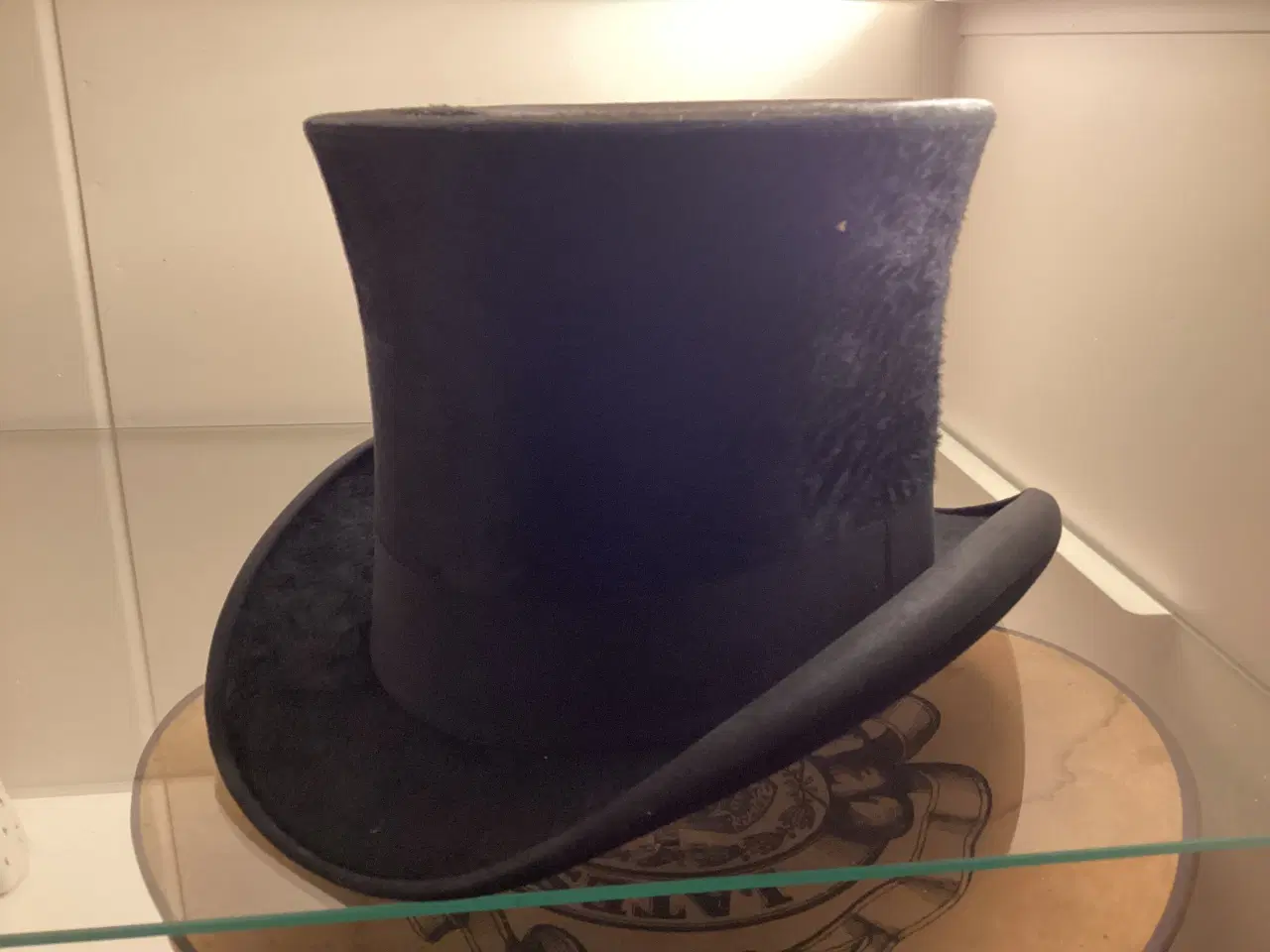 Billede 1 - Tophat, Høj hat i vintage æske