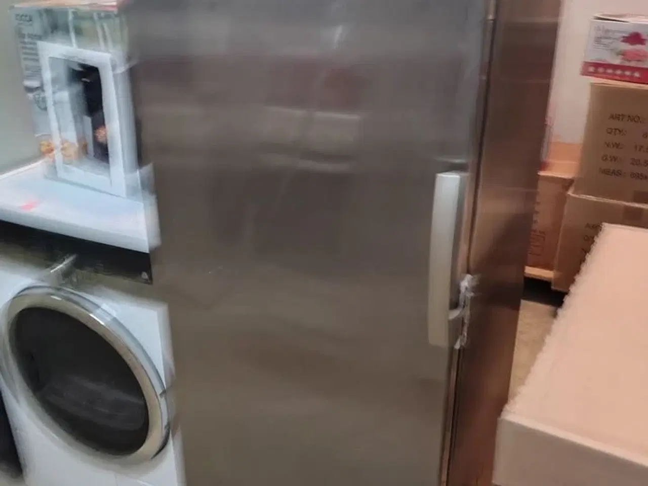 Billede 2 - Køleskab, brugt. BLOMBERG.