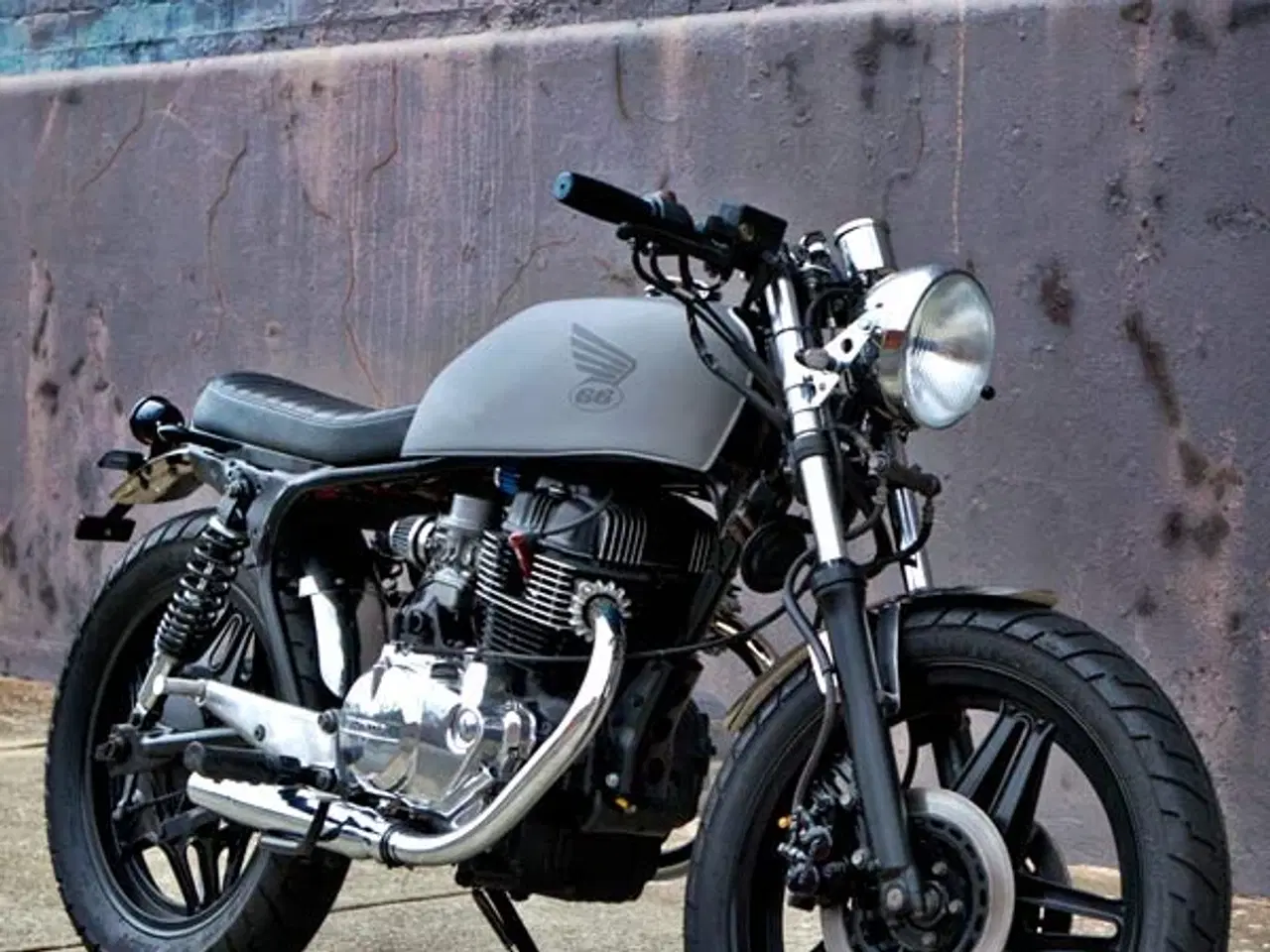 Billede 1 - Honda CB 400 1979 cafe racer projekt
