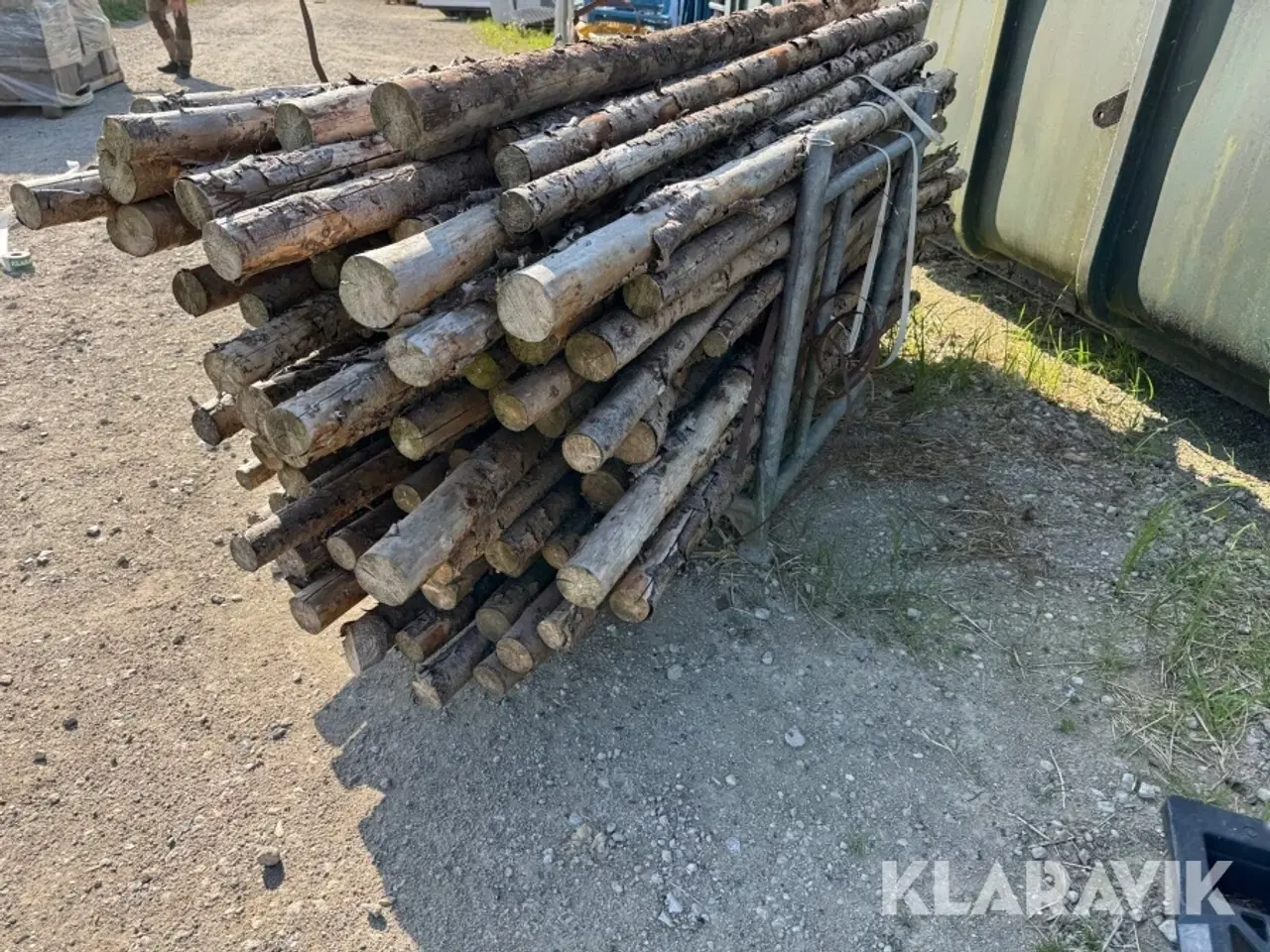 Billede 1 - Rafter med bark