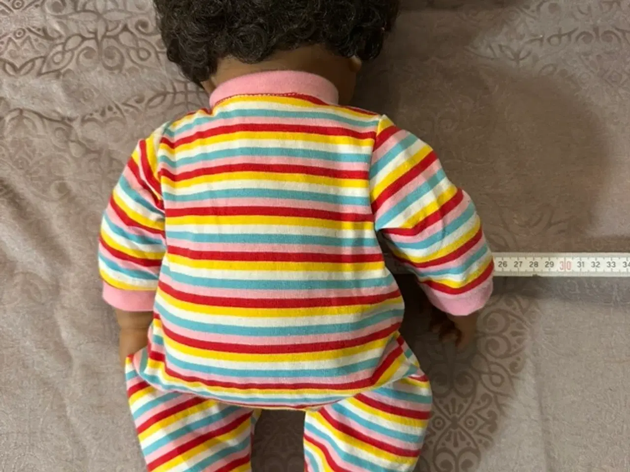 Billede 3 - Baby so Real dukke med mørkt krøllet hår