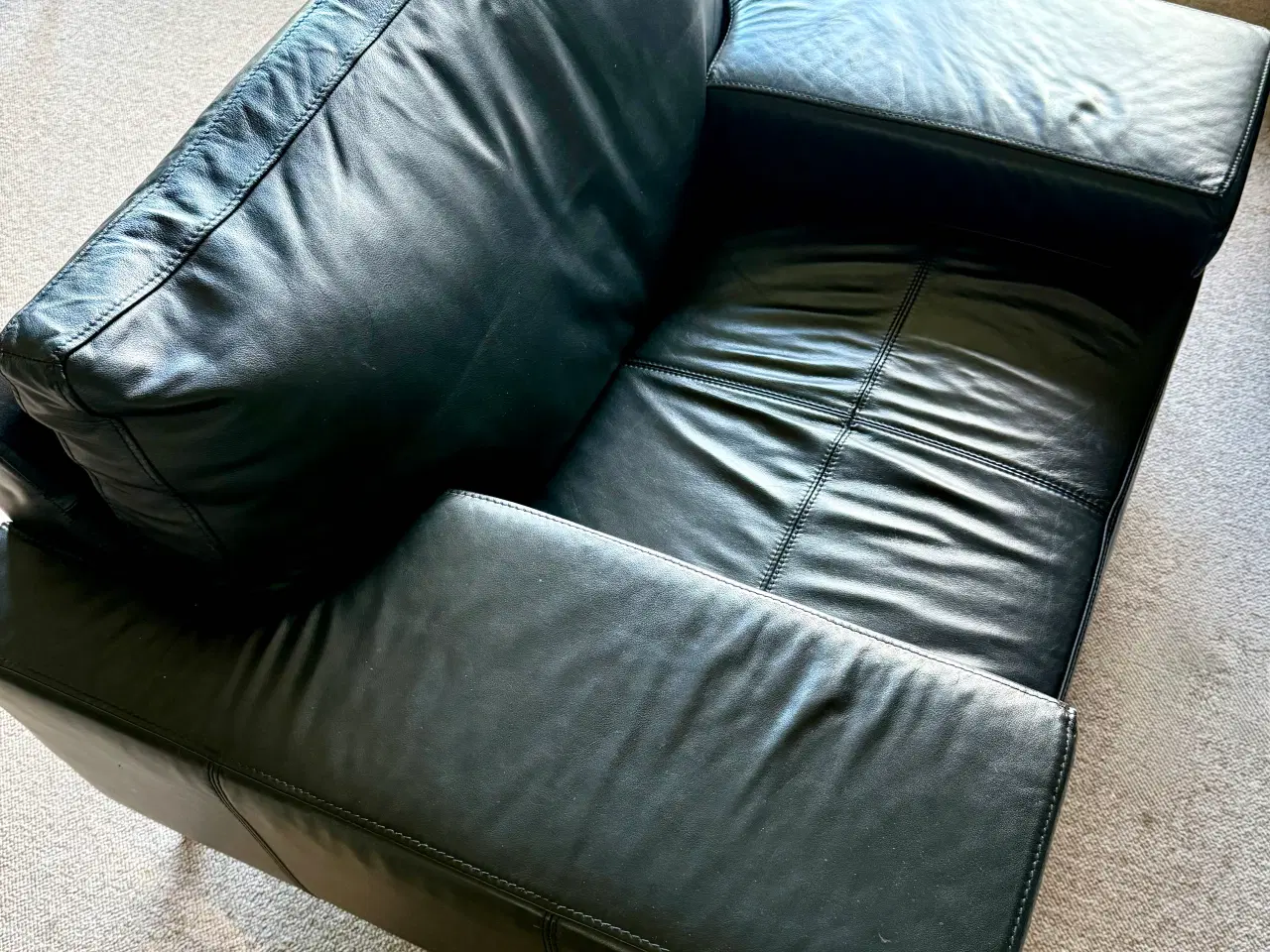 Billede 2 - Pæn og velholdt læder sofa + 2 lænestole