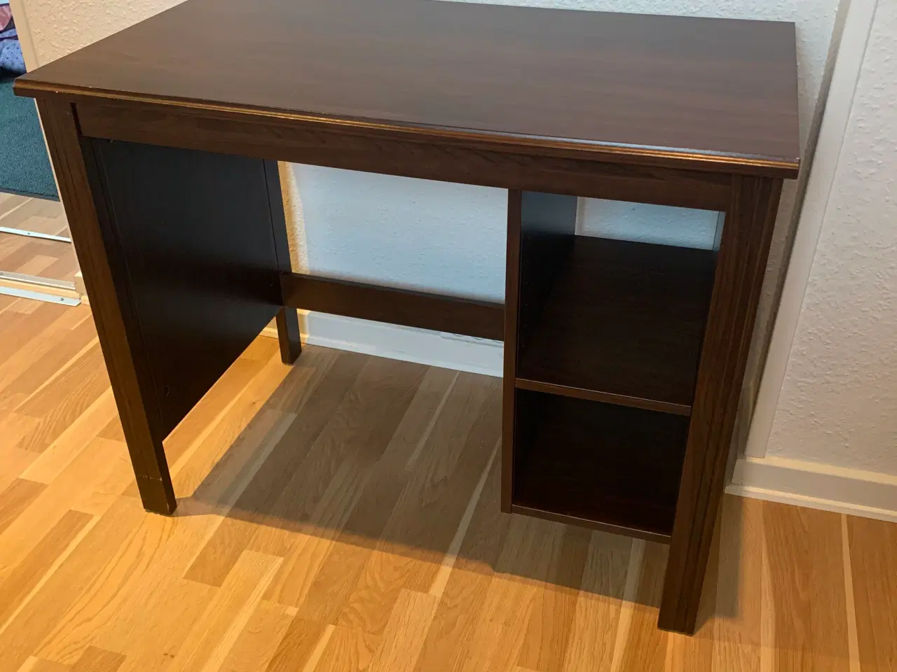 Billede 1 - Dejligt skrivebord 