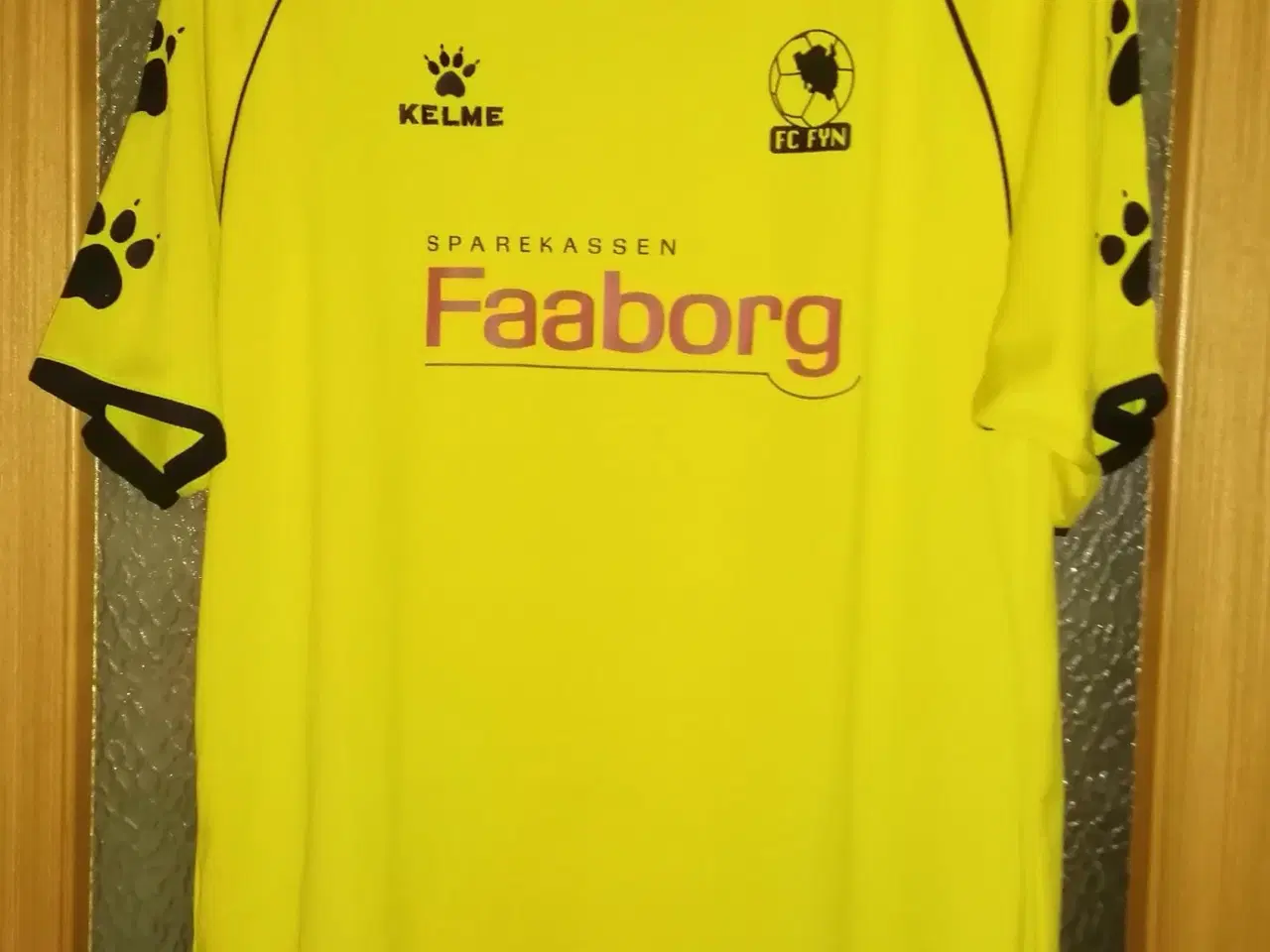 Billede 3 - Fodboldtrøje, FC FYN KULT TRØJE, NY, XL