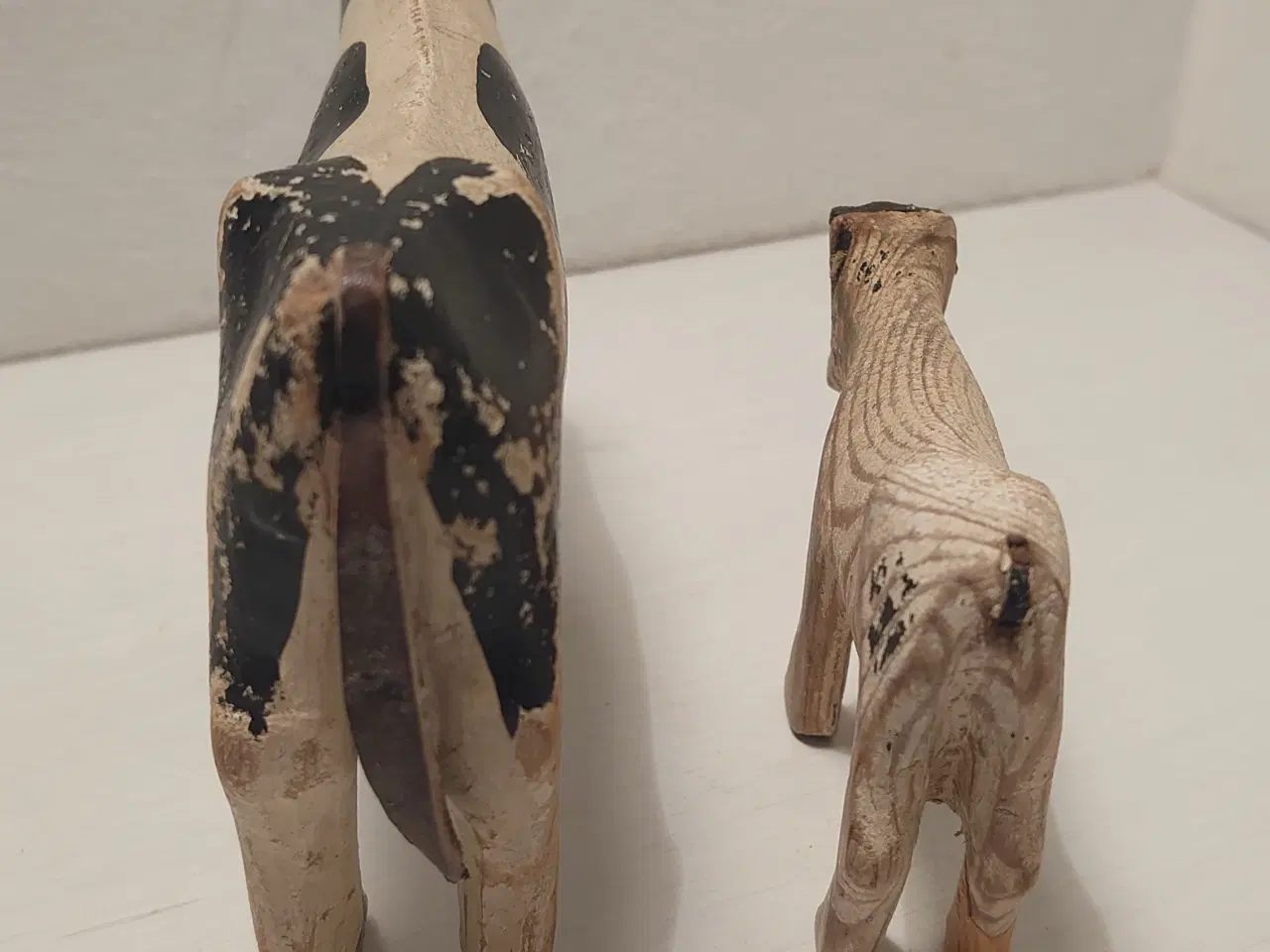 Billede 4 - Fængselslegetøj: Ko og kalv i træ.