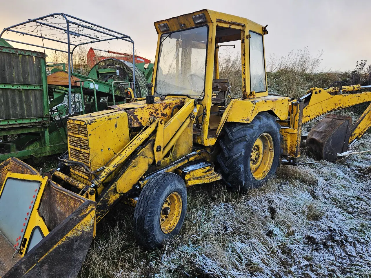 Billede 1 - Ford 550 rendegraver / starter og kører