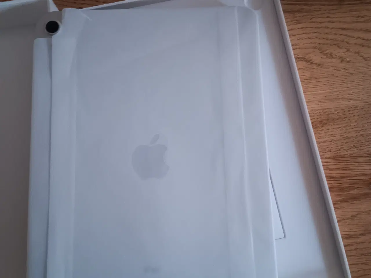 Billede 2 - Sølvfarvet IPad 10th generation