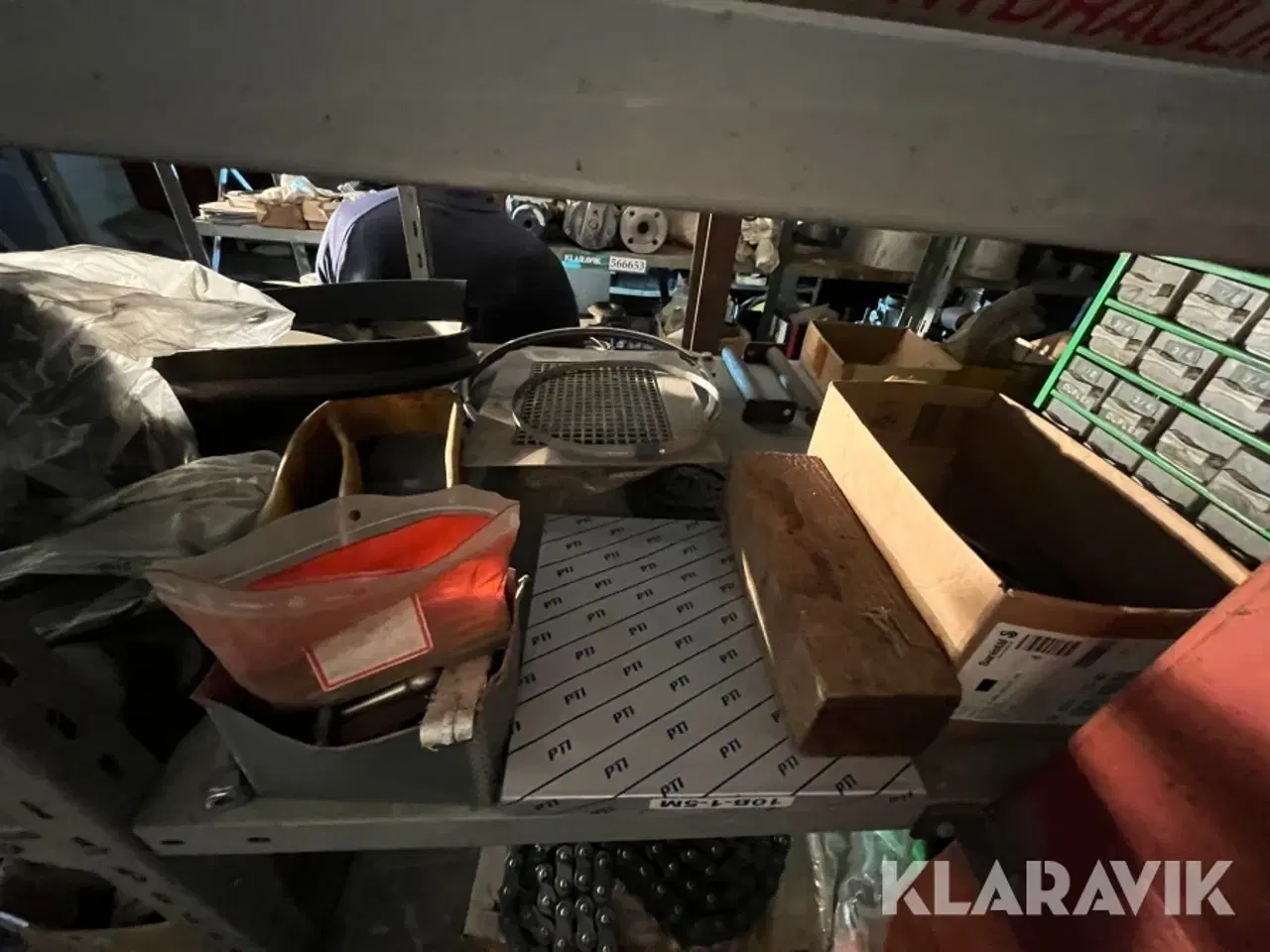 Billede 8 - Blandet lot Assorterede kæder, stålrør og diverse andet