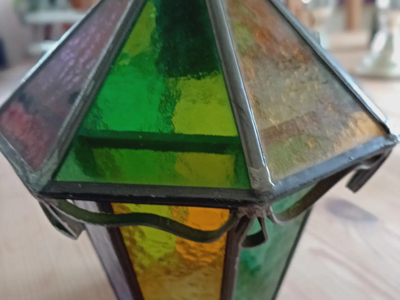 Billede 1 - Lampe med blyindfattet glas 