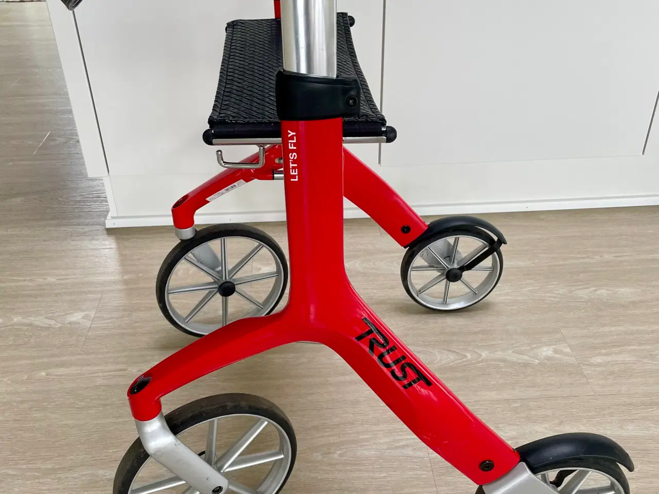 Billede 1 - TrustCare Let's Fly - Udendørs-rollator