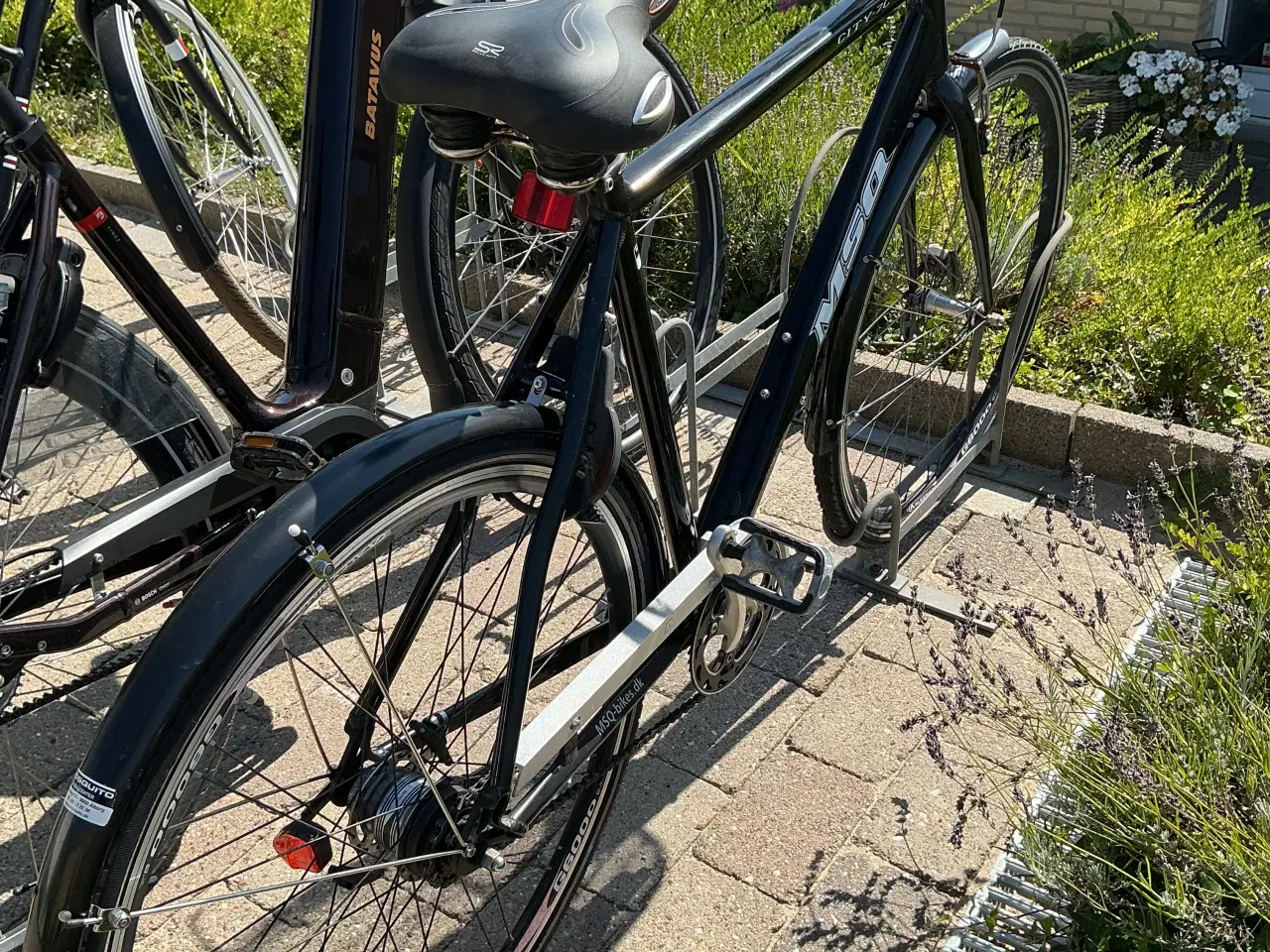 Billede 1 - Herrecykel med gear og ny saddel og kurv