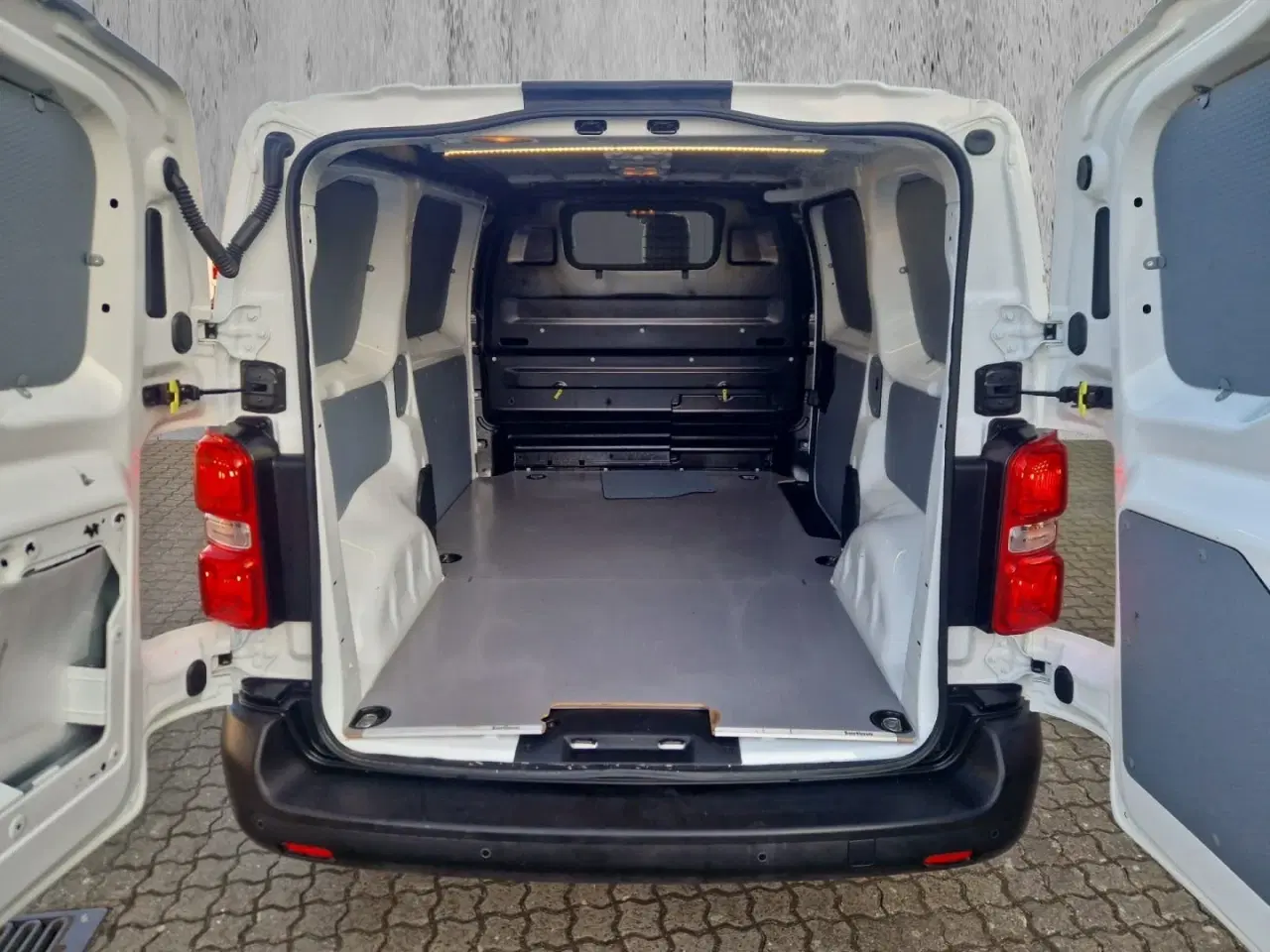 Billede 10 - Citroën Jumpy 2,0 BlueHDi 122 L2 FleetLine