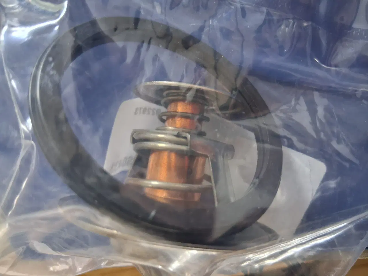Billede 3 - Termostat volvo penta. 74 grader.