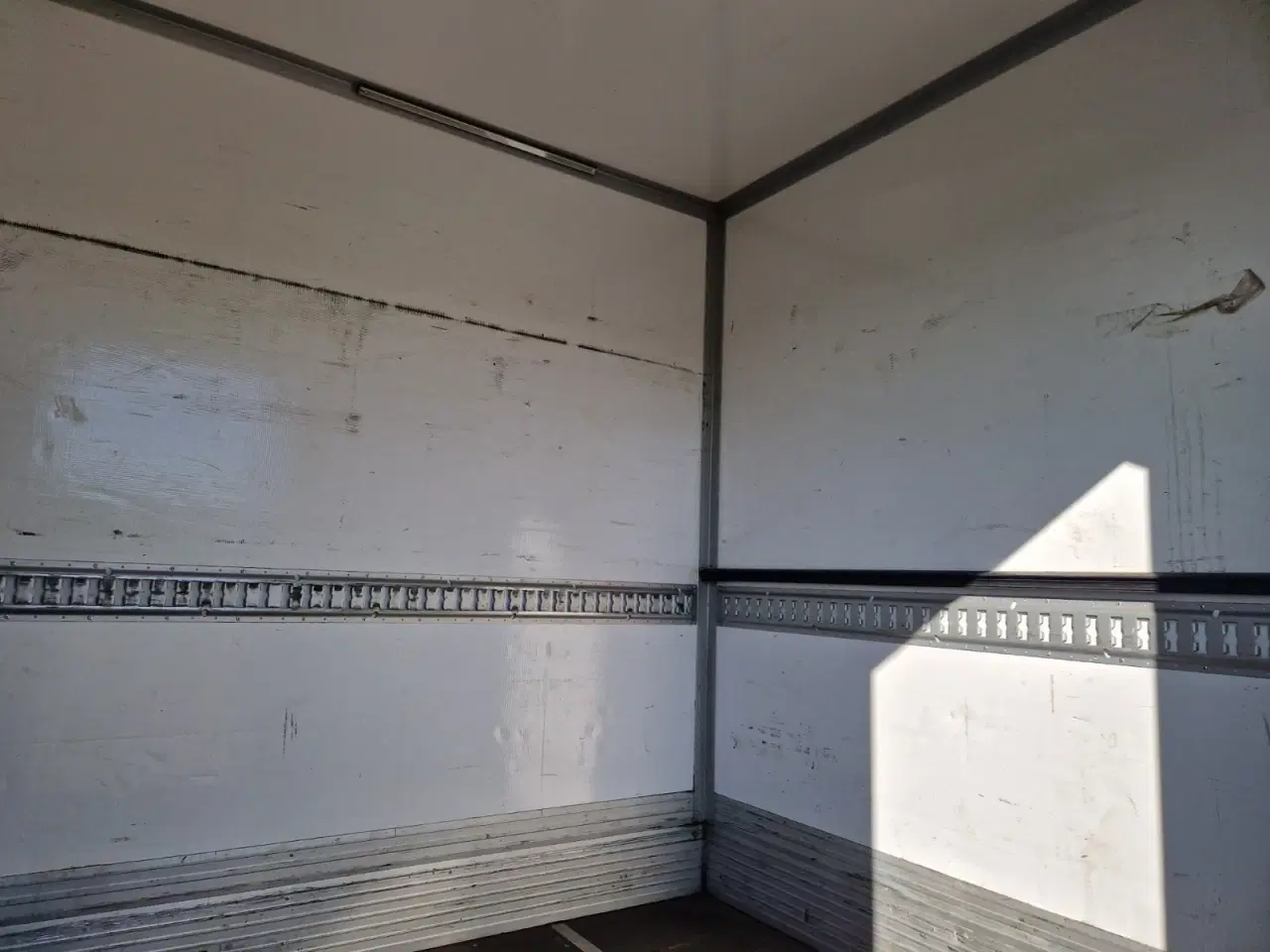 Billede 10 - Iveco Daily 2,3 35S14 Alukasse m/lift