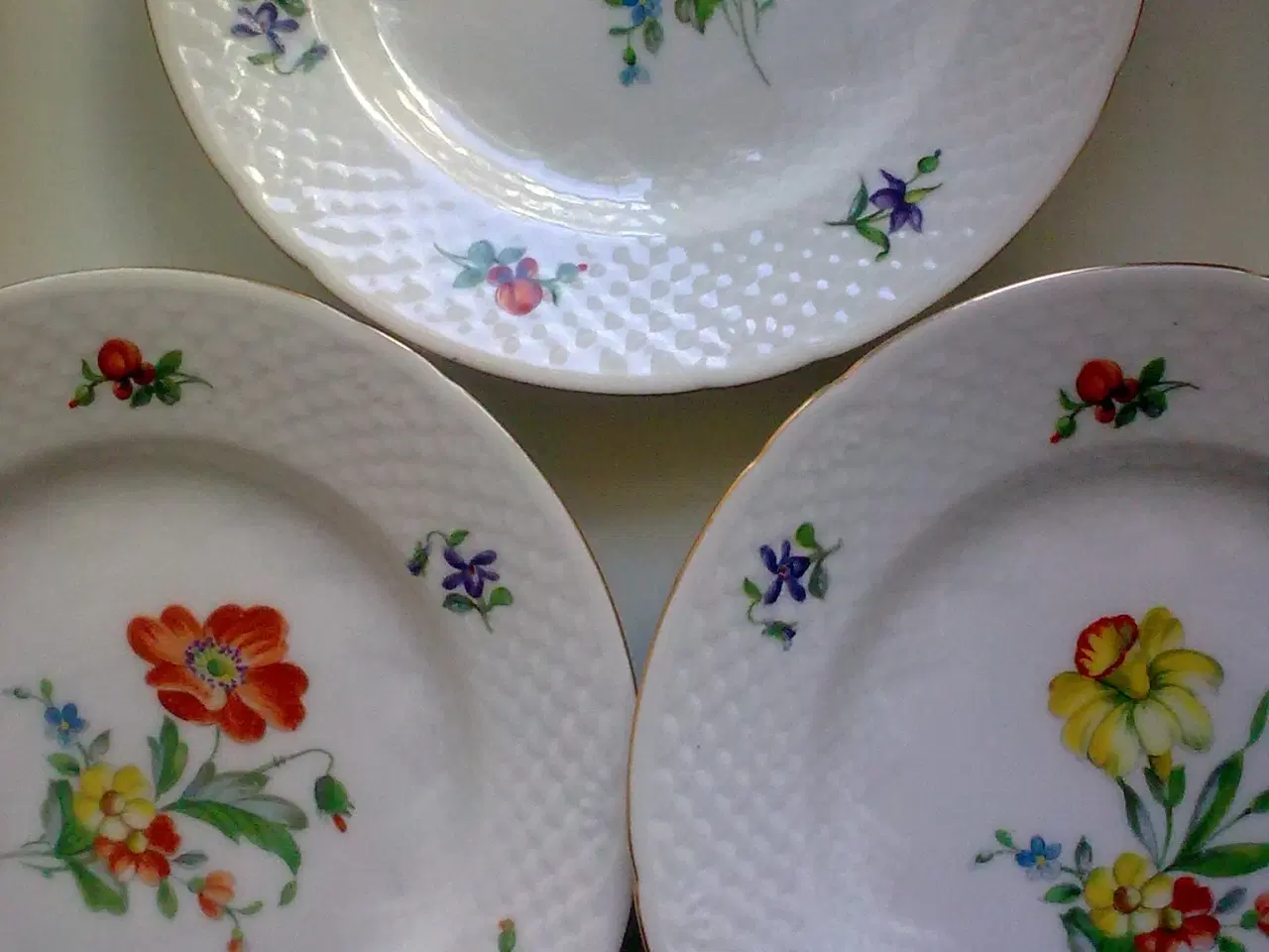 Billede 1 - Dansk NY kage SOMMER blomster frugt bage & Kaffe