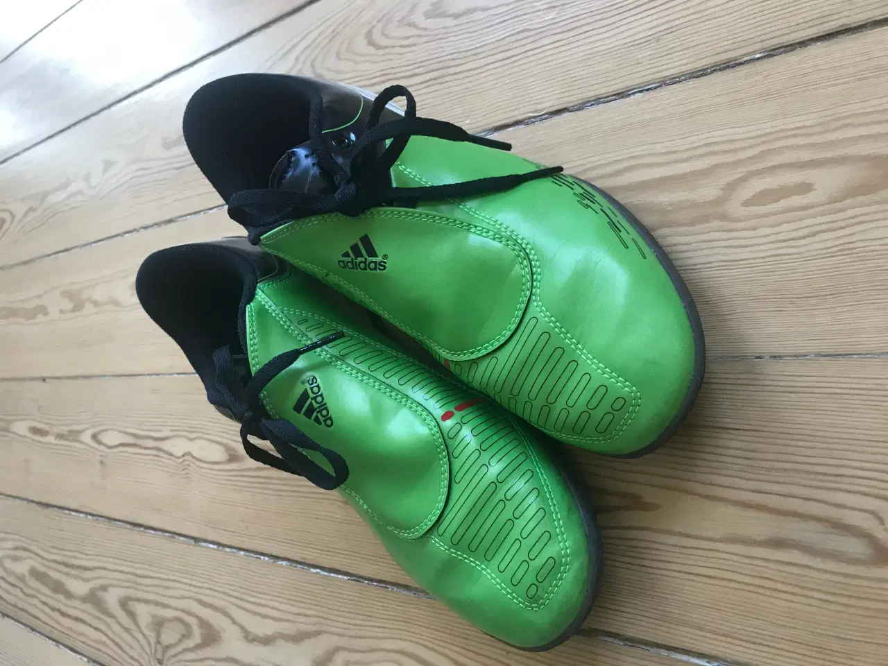 Billede 3 - Adidas tennissko str. 41 1/3