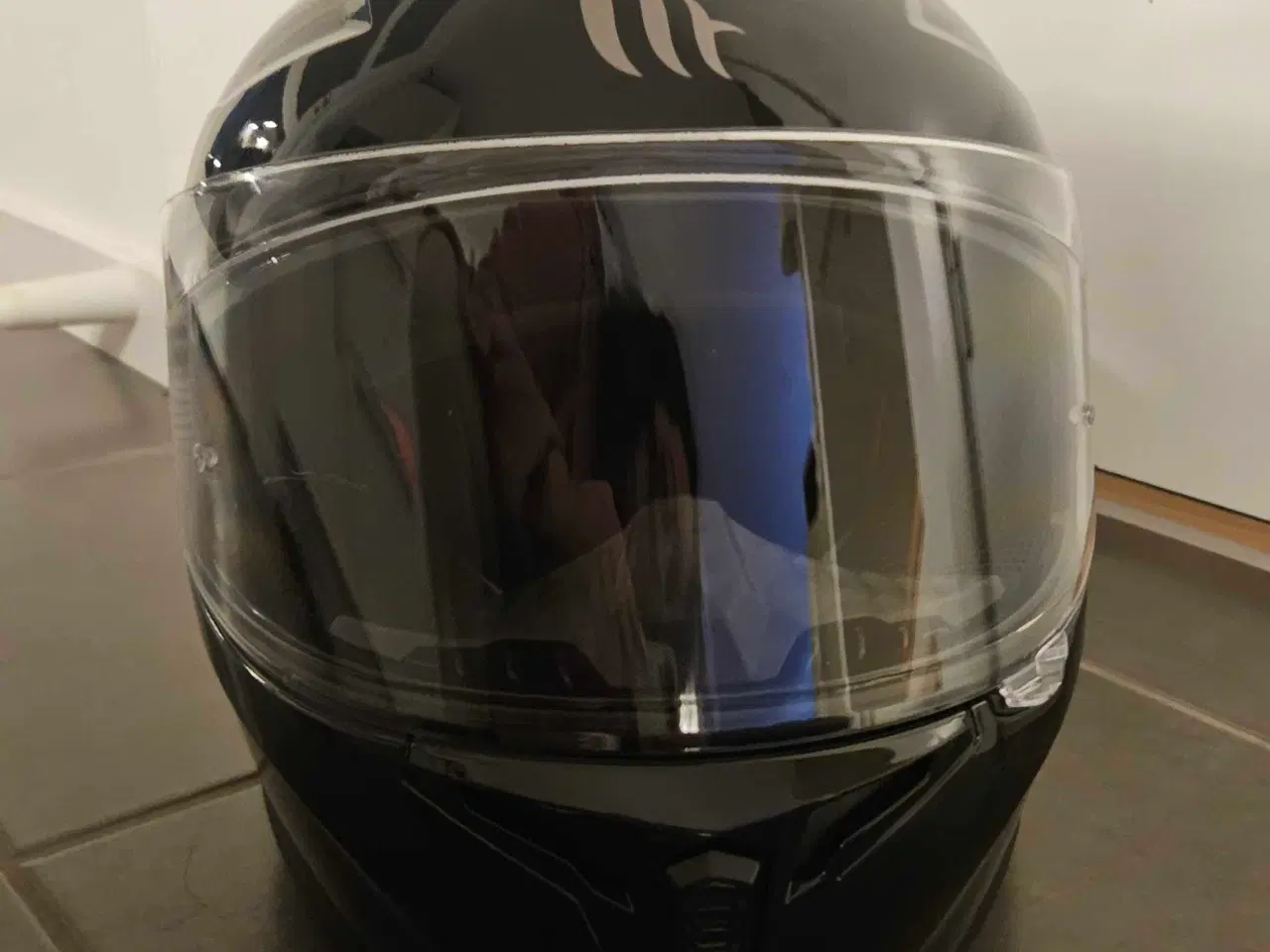 Billede 4 - MT Motorcykelhjelm - Størrelse M