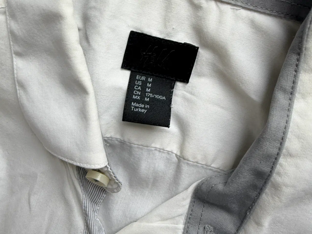 Billede 2 - H&M skjorte i str, M