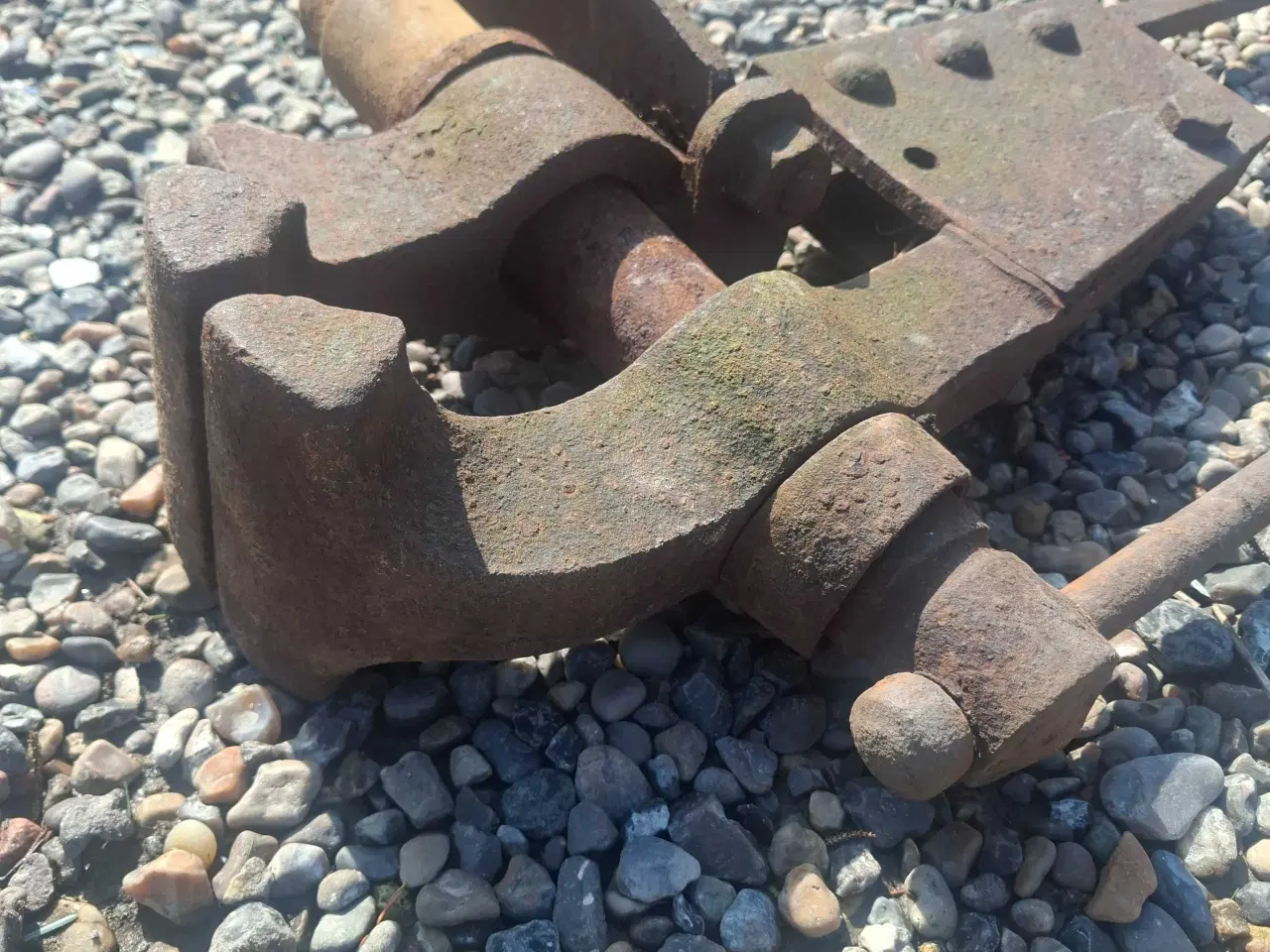 Billede 2 - Stor antik skruestik 