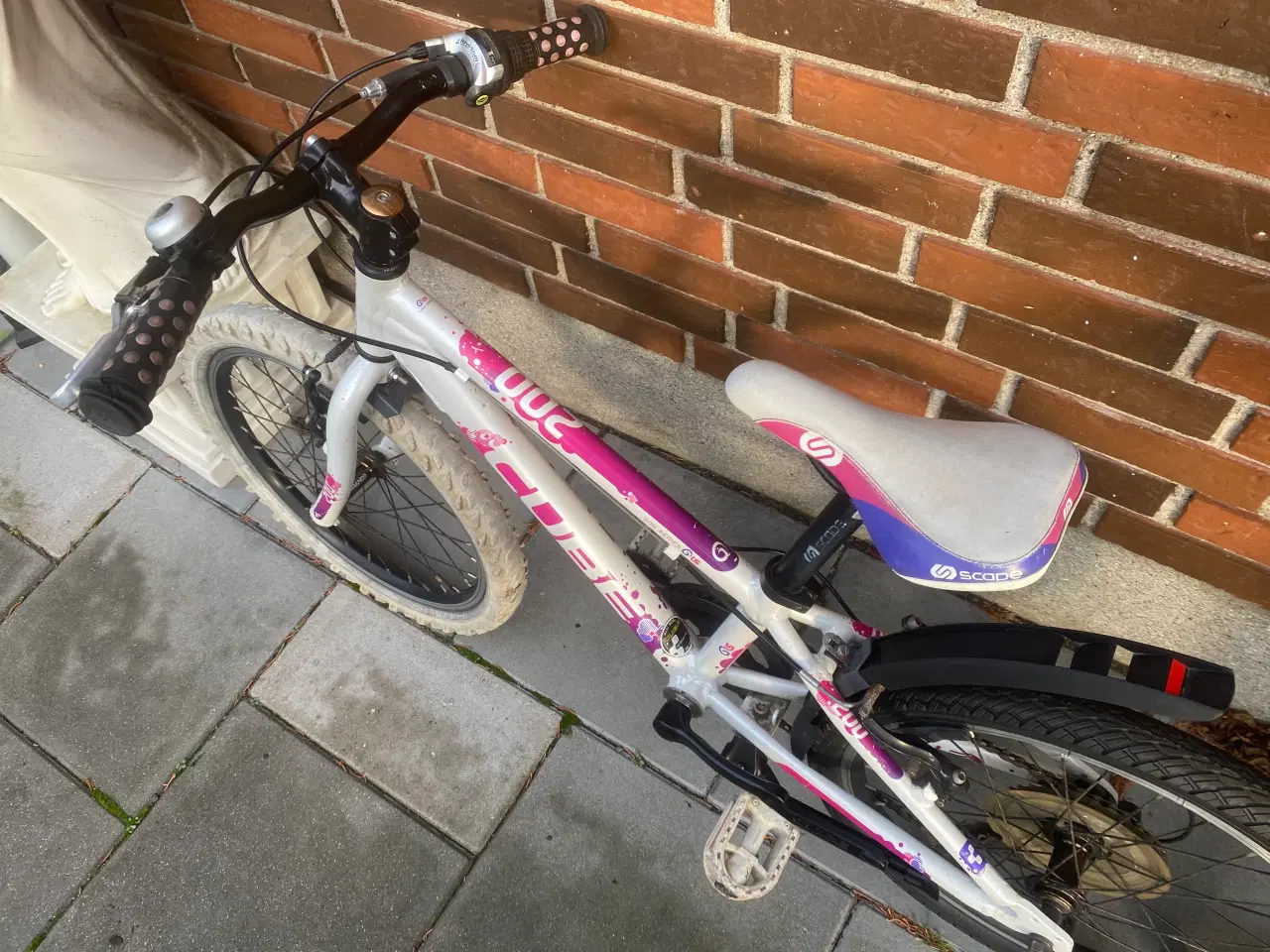 Billede 3 - Købt til 4100 kr 20 tommer prinsesse cykel