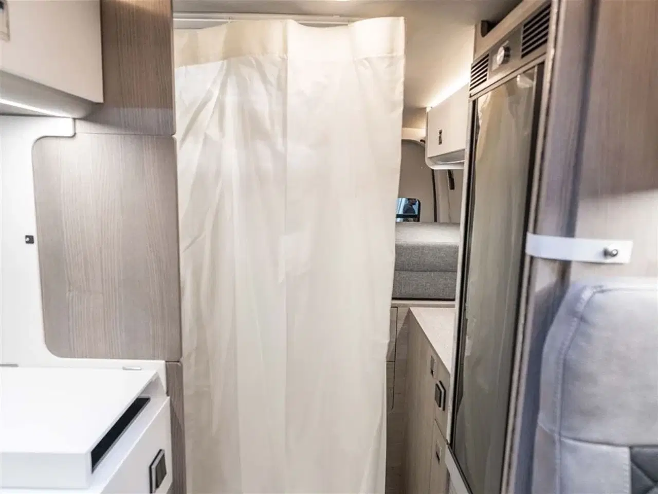 Billede 20 - 2026 - FURGOK   Langsgående senge og cykel garage på 6 meter!