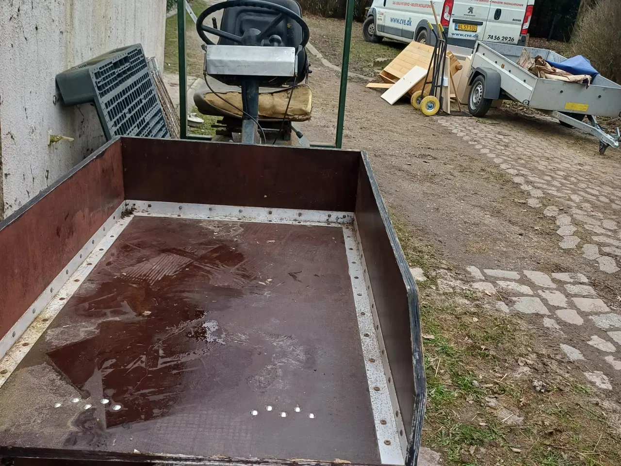 Billede 6 - Have traktor /stald fodermaskine.        