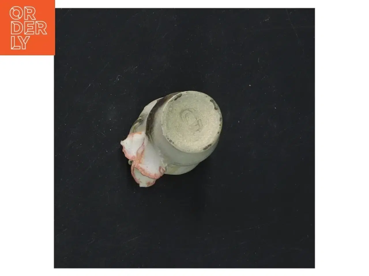 Billede 2 - Lille dekorativ vase (str.  5,5x3,5 cm)
