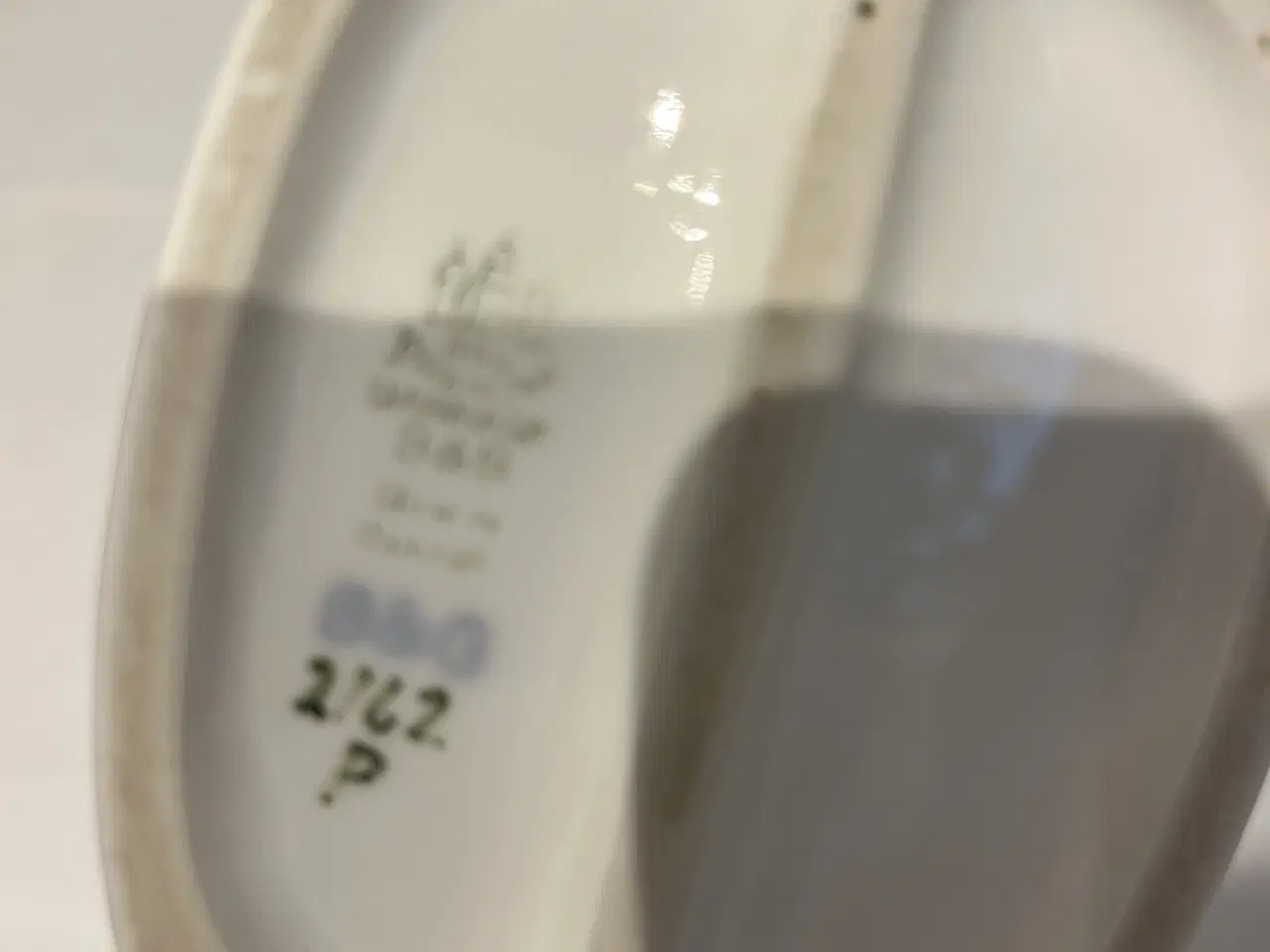 Billede 3 - Kyssende par fra Bing & Grøndahl