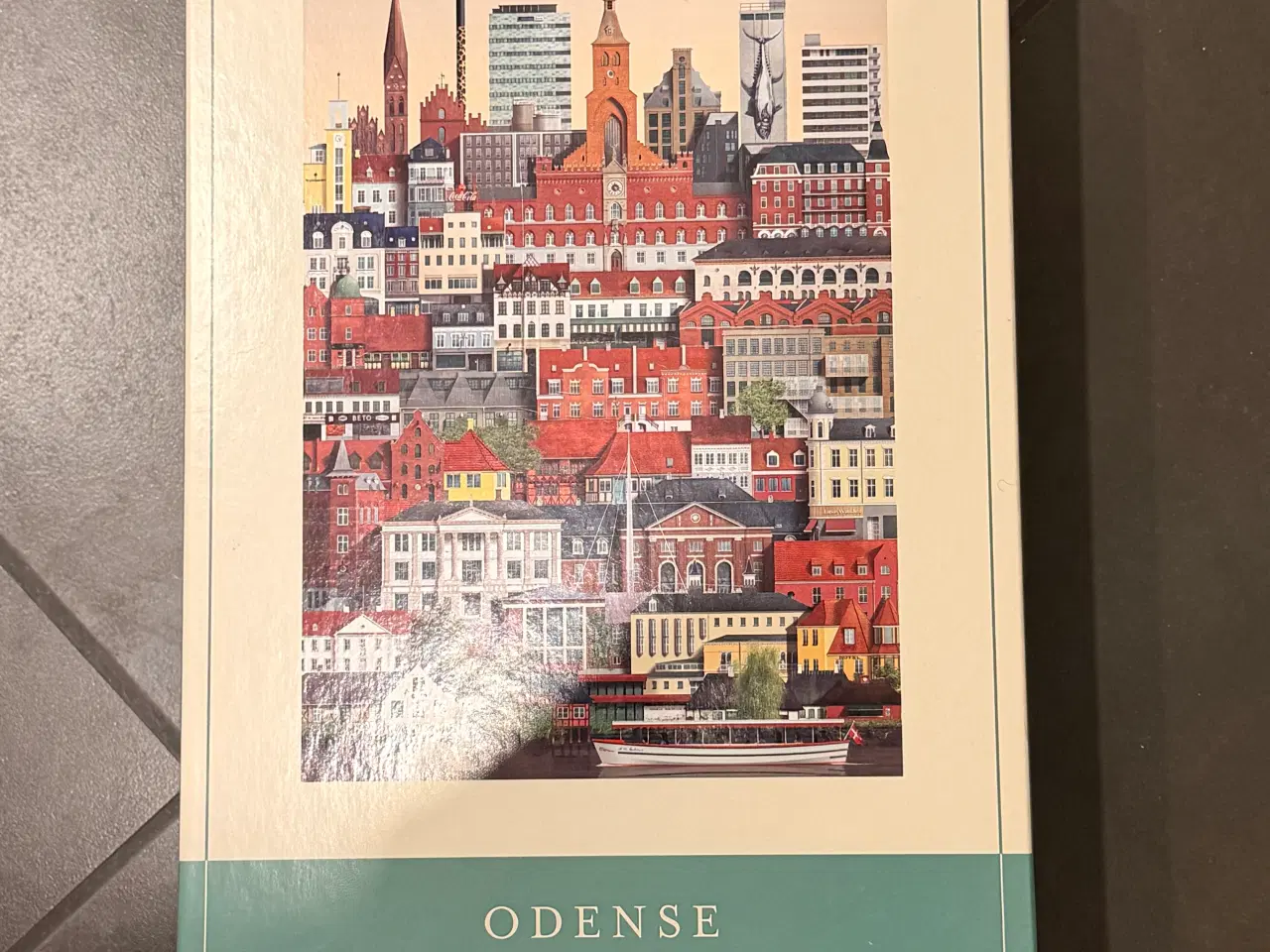 Billede 1 - Odense 1000 brikker puslespil