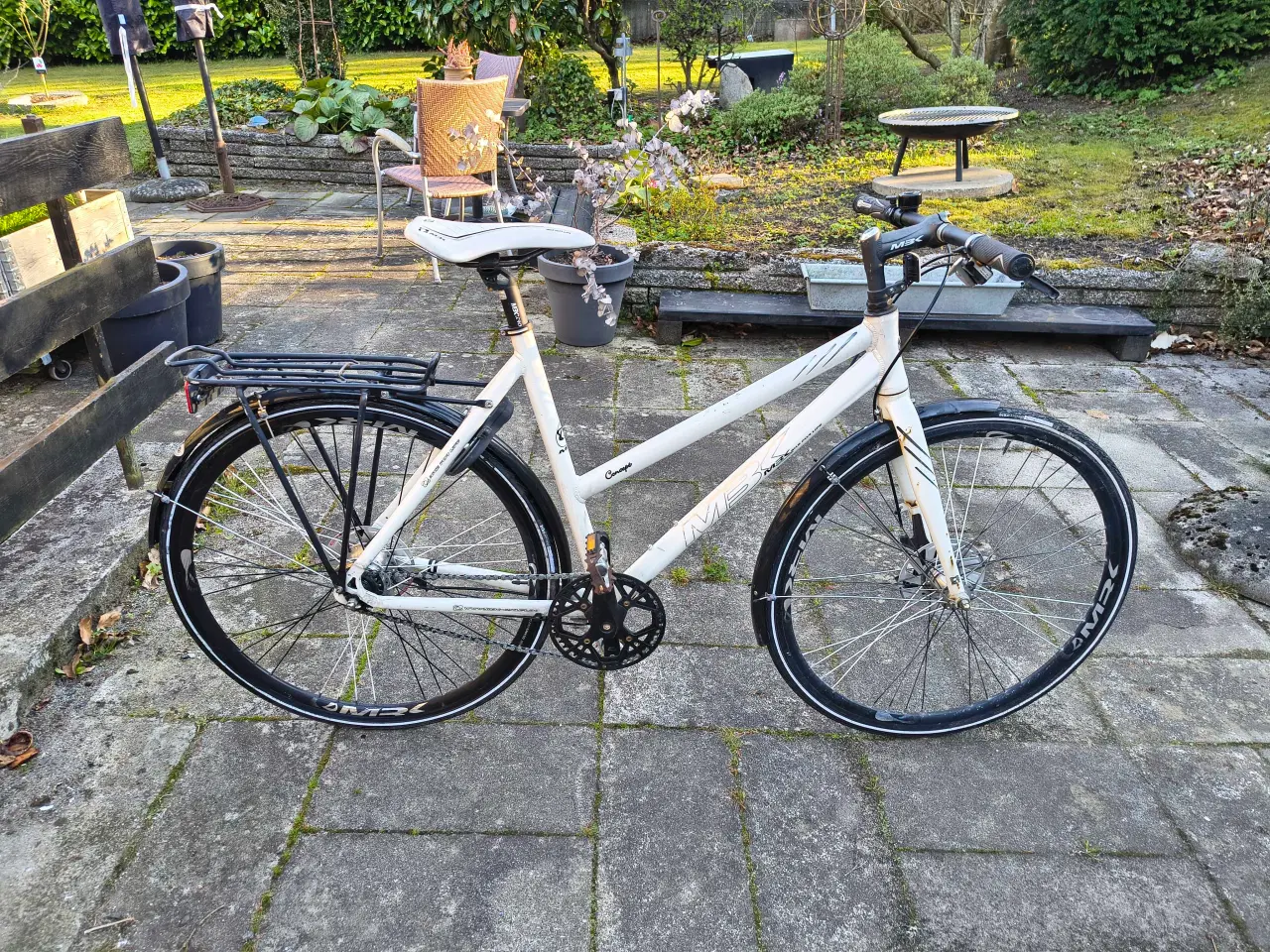 Billede 1 - MBK damecykel 