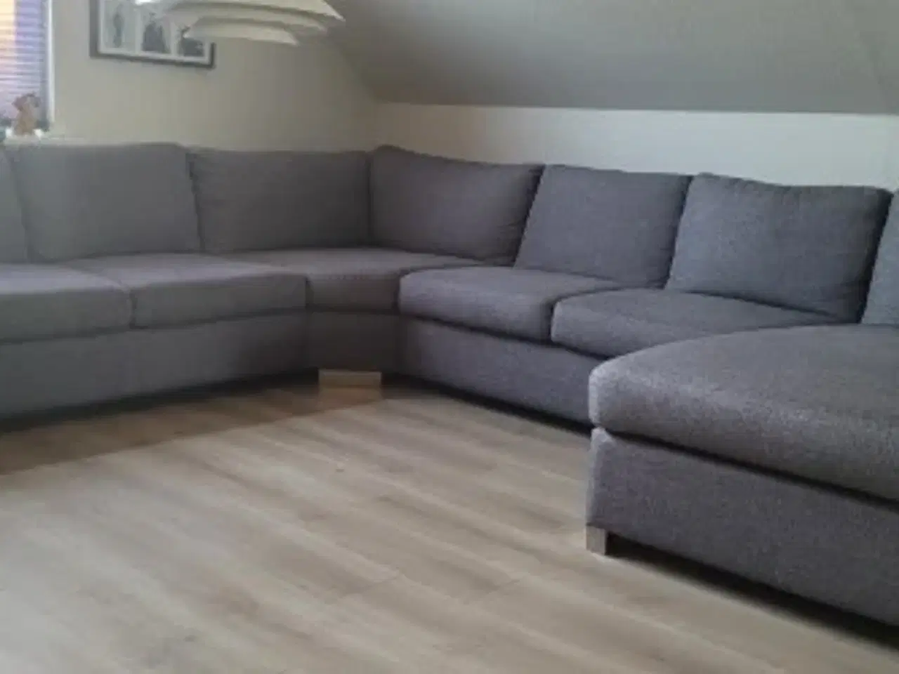 Billede 1 - Hjørnesofa med chaiselong-afslag ved hurtig handel