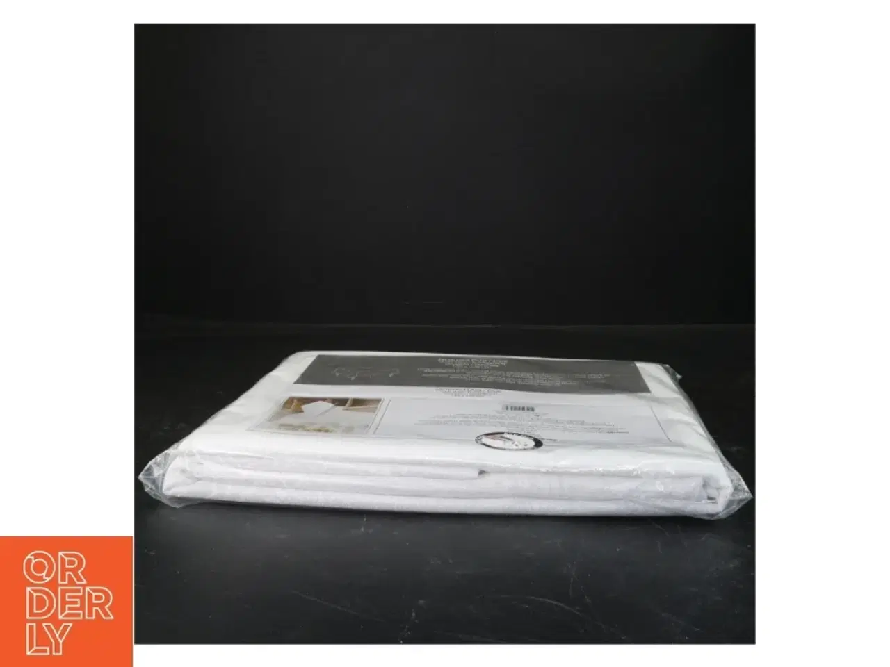 Billede 1 - Hvid jacquard dug  (str. 140x220 cm)