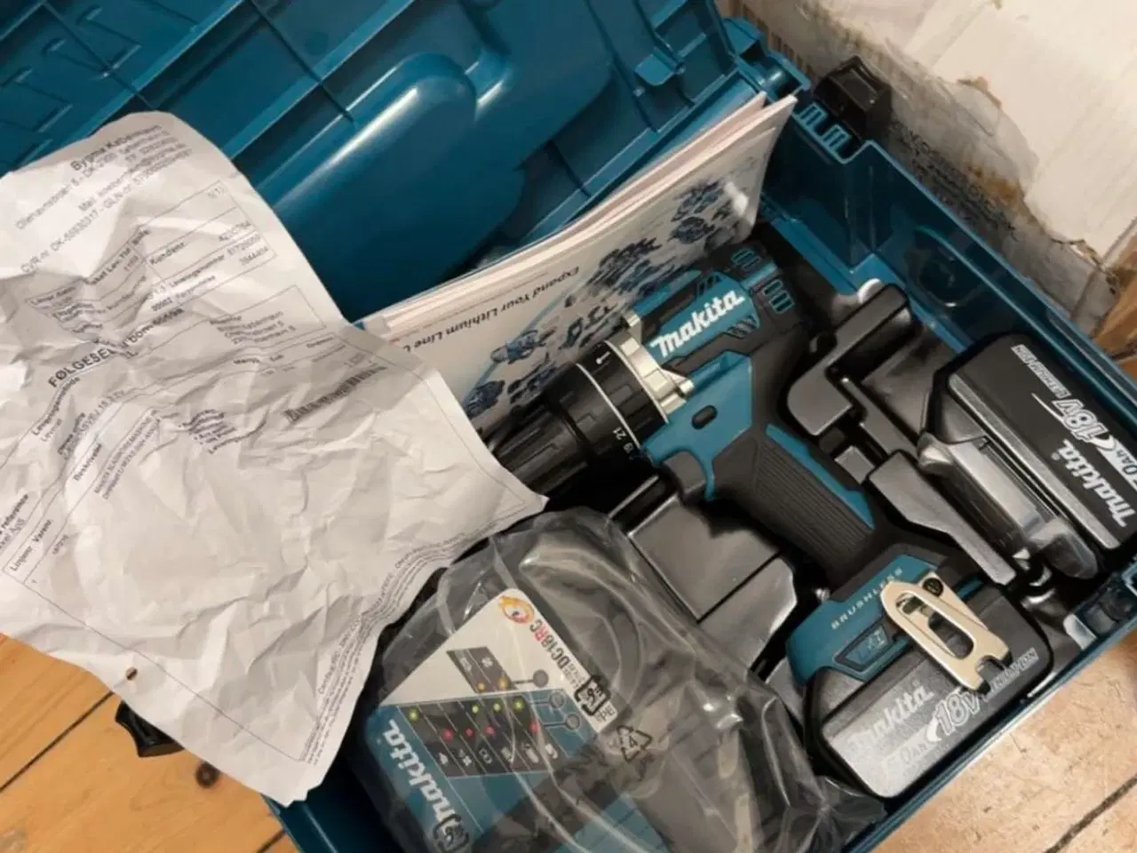 Billede 1 - MAKITA SLAGBOREMASKINE 18V DHP484RTJ M/2X5,0AH AKK