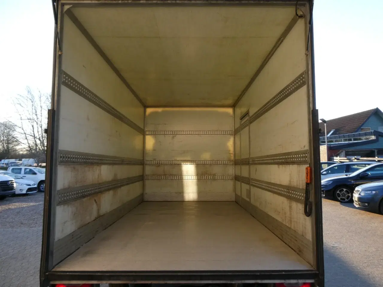 Billede 12 - Iveco Daily 2,3 35S16 Alukasse m/lift AG8