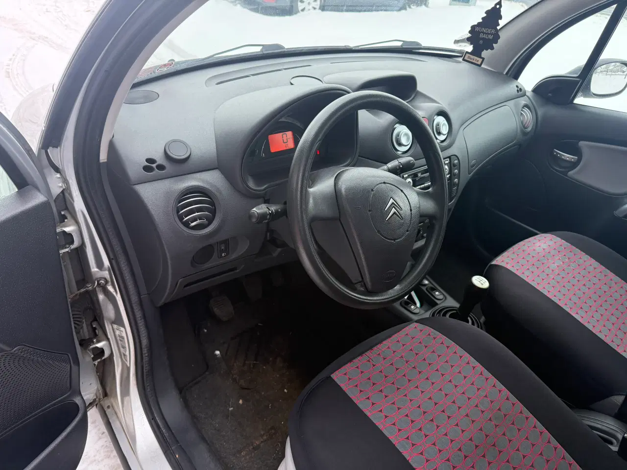 Billede 5 - Velholdt Bil