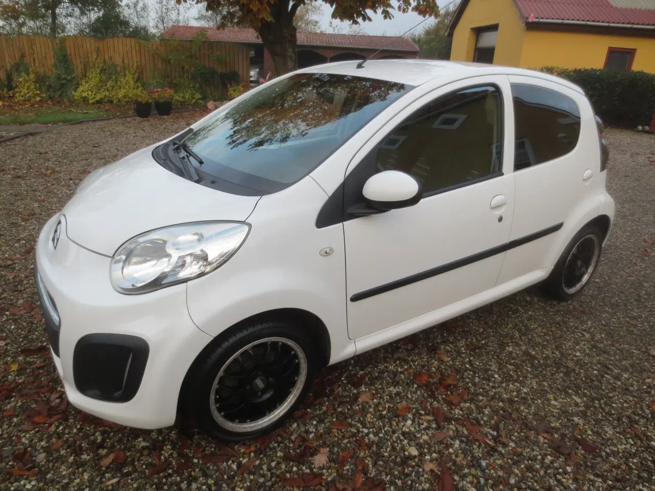 Billede 1 - Citroen C i 1.0 i Årg 2013. Nysynet. 