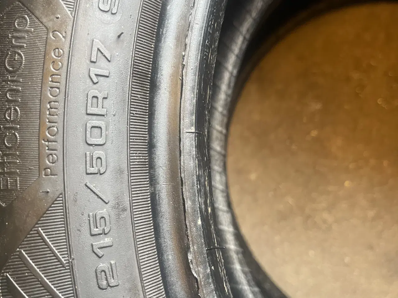 Billede 2 - 215-50-17 Sommerdæk Goodyear. 2 stk.