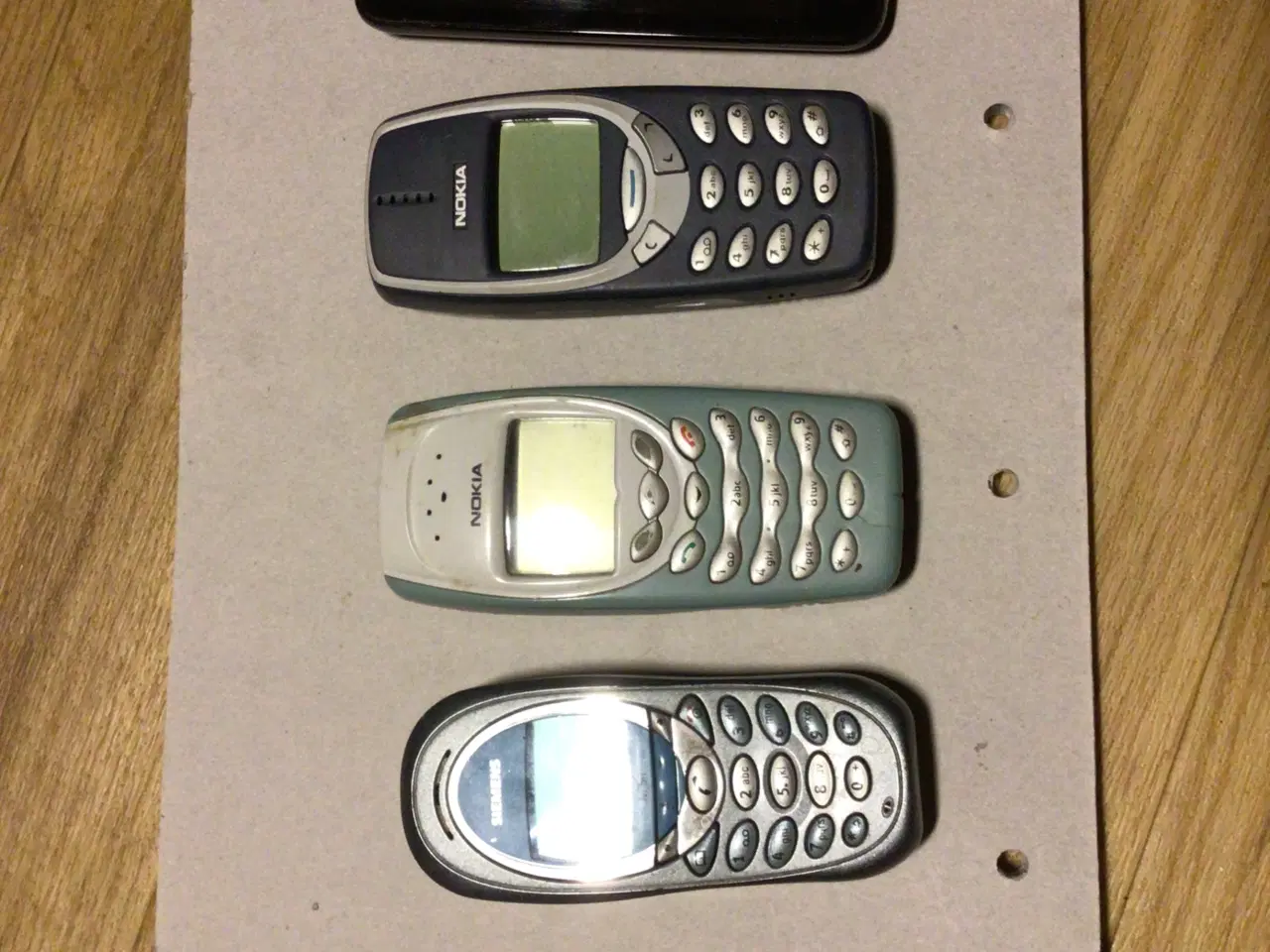 Billede 1 - Gamle mobil telefoner. 