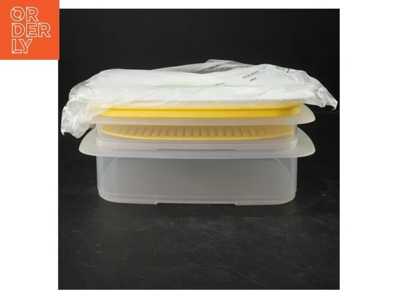 Billede 1 - Plastik opbevaringsboks med låg fra Tupperware (str. 25x10x20 cm)