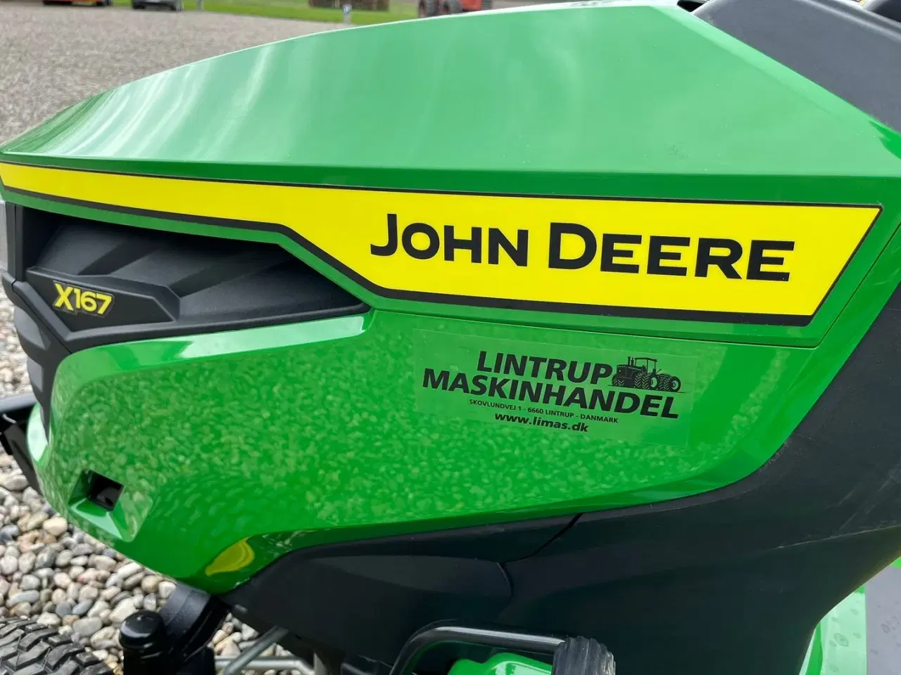 Billede 17 - John Deere X167 2cylinderet motor og med 48tommer klipperbord og for kofanger