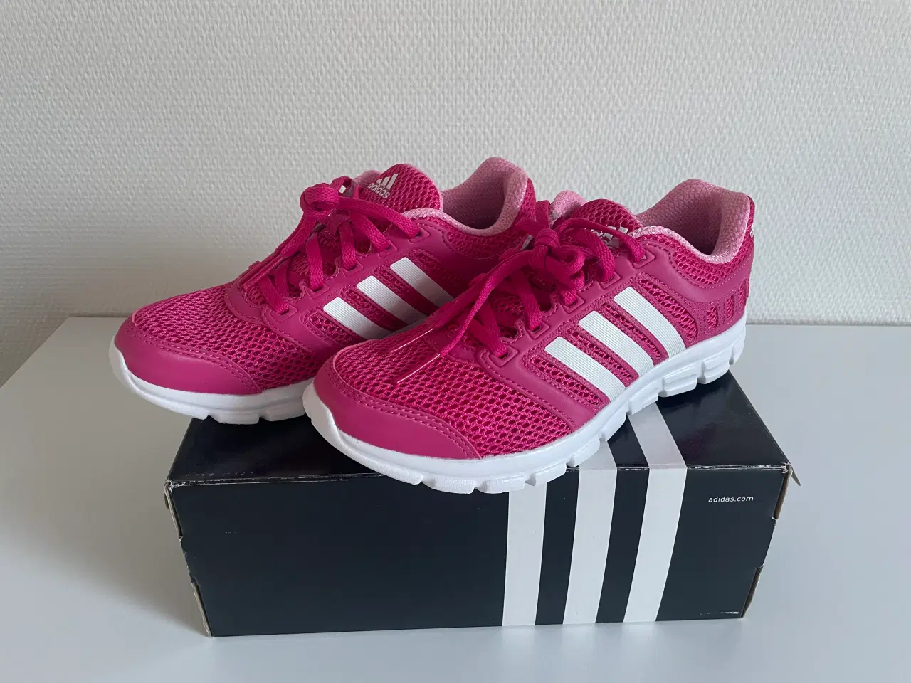 Billede 1 - Adidas dame løbesko, str. 37 1/3 