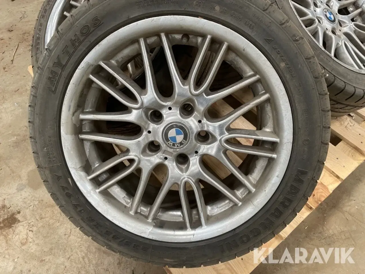 Billede 5 - Sæt BMW originale 17” alufælge med Hankook-dæk 4 styk.