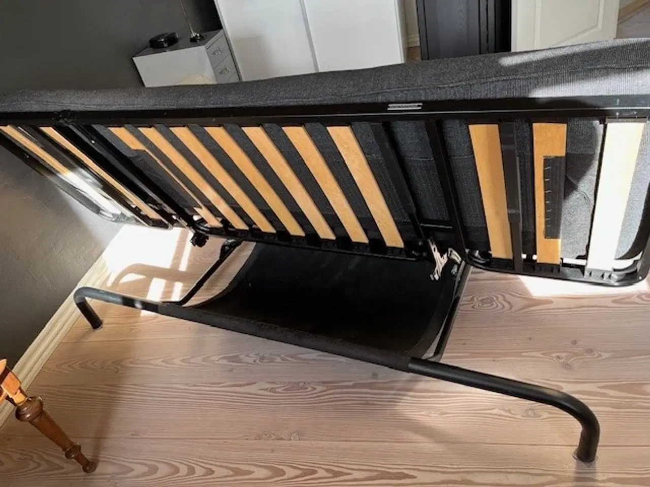 Billede 3 - Sovesofa af mærket Innovation med sengetøjsmagasin