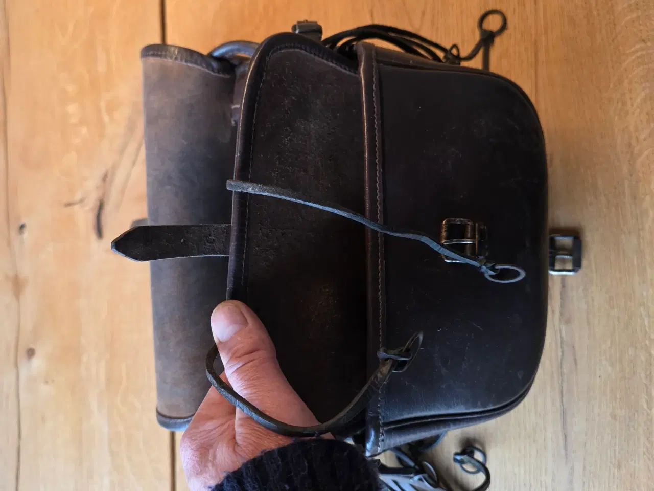 Billede 4 - Jagttaske i kraftigt læder