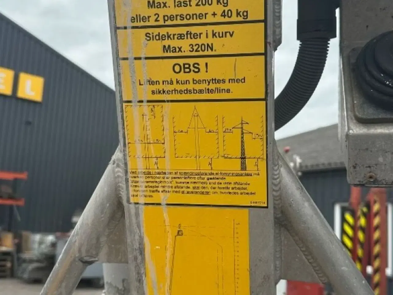 Billede 4 - Denka DL21 Med selv træk, med drejebar alu kurv, drift batteri, Liften sælges nyt Lift godkendelse