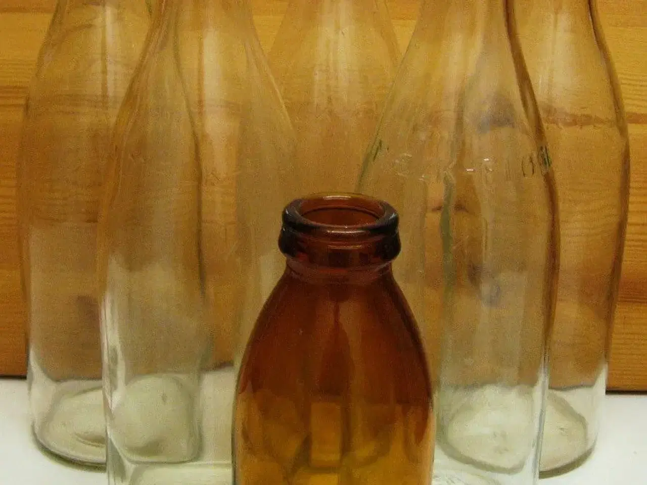 Billede 1 - Gamle mælkeflasker - 1 liter og 1/2 lite