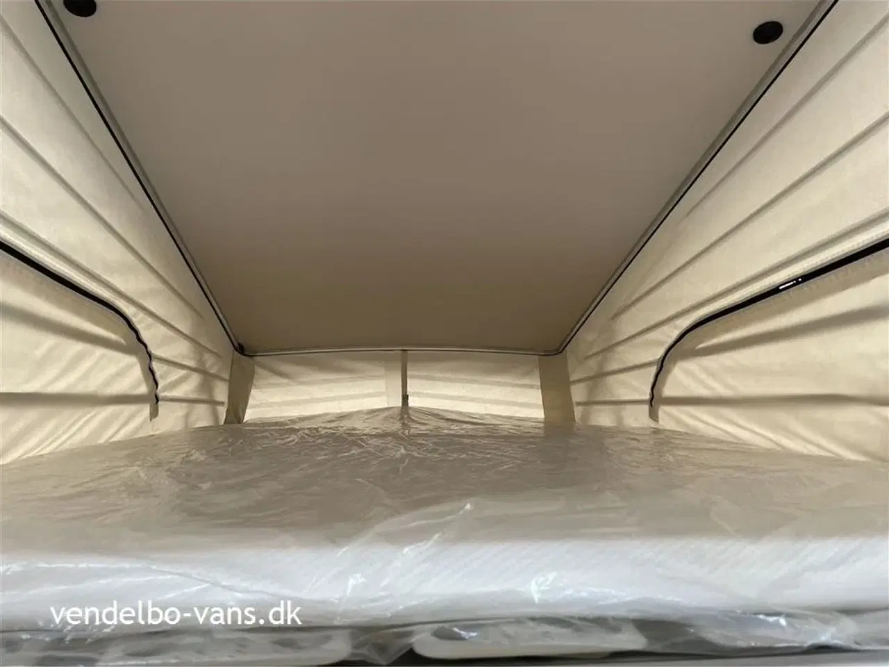 Billede 23 - 2022 - Mercedes Marcopolo / Viano V220   4 sovepladser - 5 S. selepladser nem og handy camper - bemærk det lave km tal
