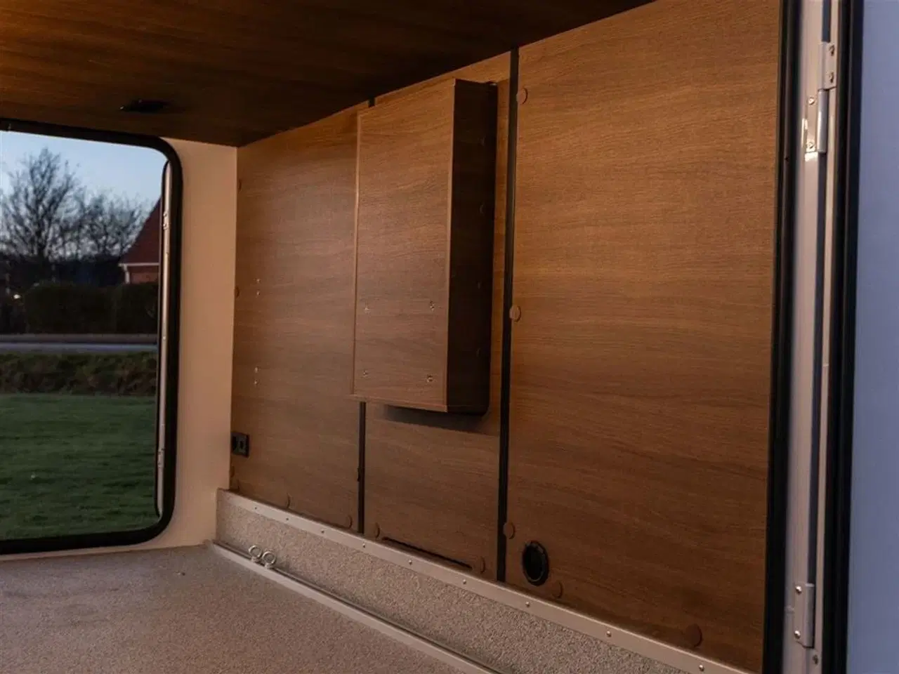 Billede 41 - 2026 - Benimar Mileo 263   Skandinavisk design og komfort året rundt